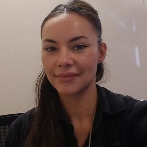 Meet your Posher, Naomi